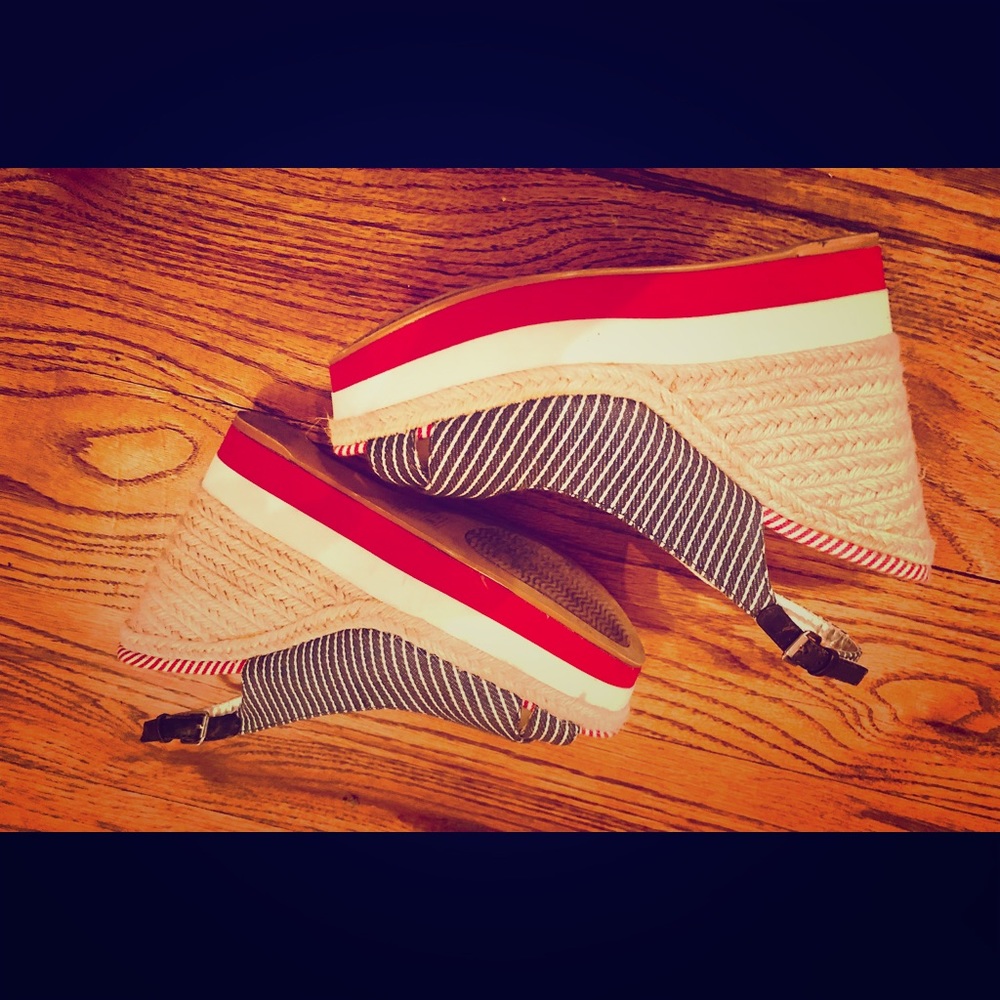 Lulu Townsend patriotic wedges. Size 9